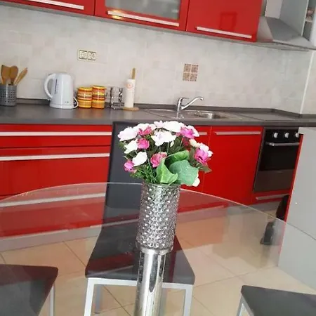 Apartman Luly דירה *
