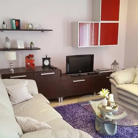 Apartman Luly דירה *
