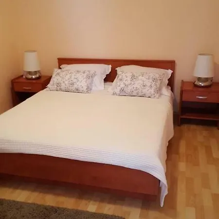 Apartman Luly Apartment